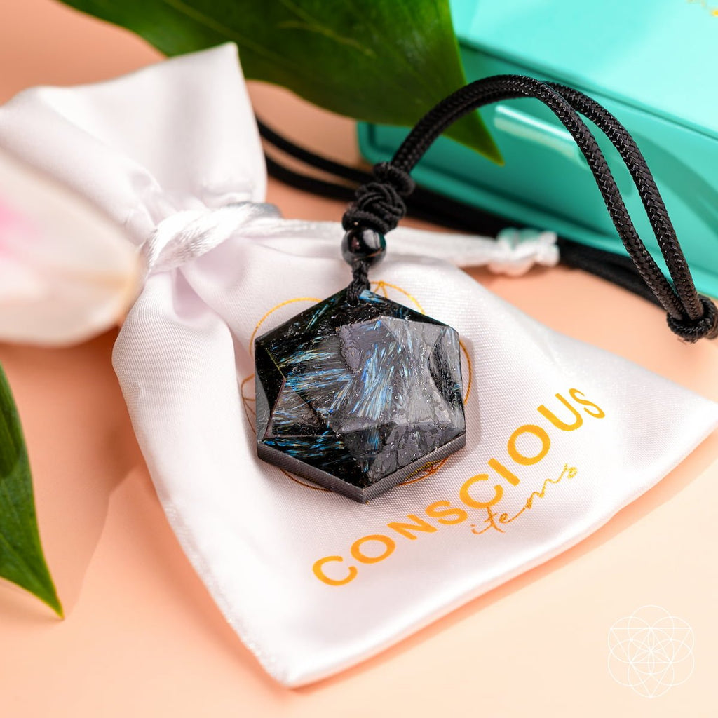 Arfvedsonite Vision Stone Pendant for Clarity